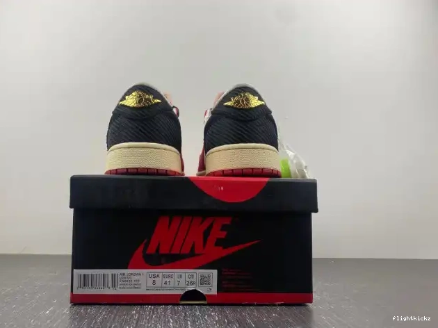 Low FN0432-017 Jordan x Room Trophy 1 Air OG Home 0703